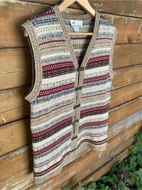Vintage Marie Claire Fair Isle Wool Blend Toggle Button Sweater Vest Small